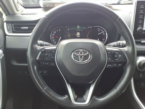 Used 2019 Toyota RAV4 Limited image 12