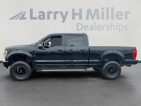Used 2020 Ford F250 Lariat w/ Lariat Value Package image 2