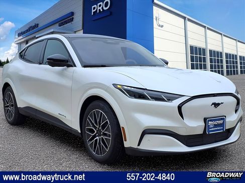 New 2025 Ford Mustang Mach-E Premium image 1
