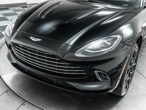 Used 2021 Aston Martin DBX AWD/4WD image 34