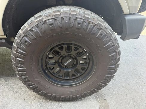 Used 2025 Ford Bronco Outer Banks AWD/4WD image 4