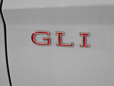 Used 2026 Volkswagen Jetta GLI Autobahn FWD image 7