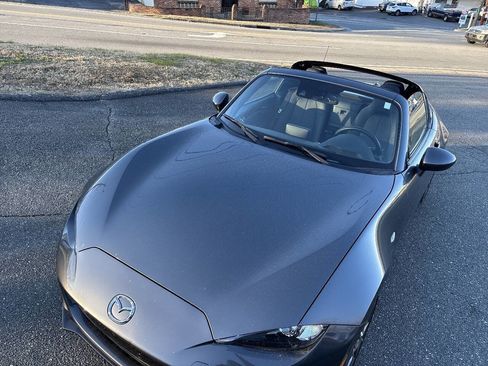 Used 2017 MAZDA MX-5 Miata RF Grand Touring w/ Appearance Package image 32