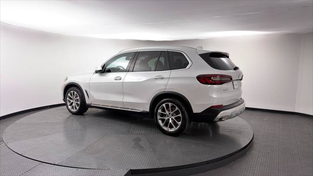Used 2023 BMW X5 xDrive40i w/ Premium Package AWD/4WD image 6