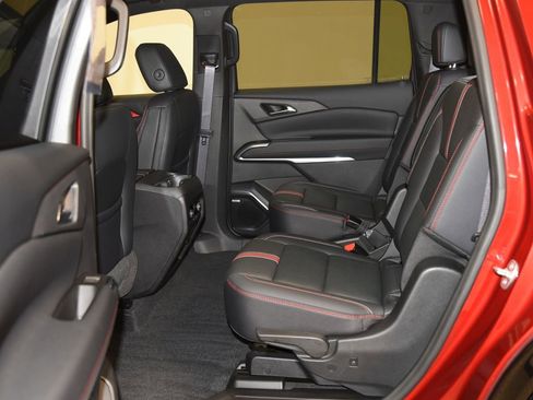 Used 2024 Chevrolet Traverse RS w/ LPO, Floor Liner Package image 4