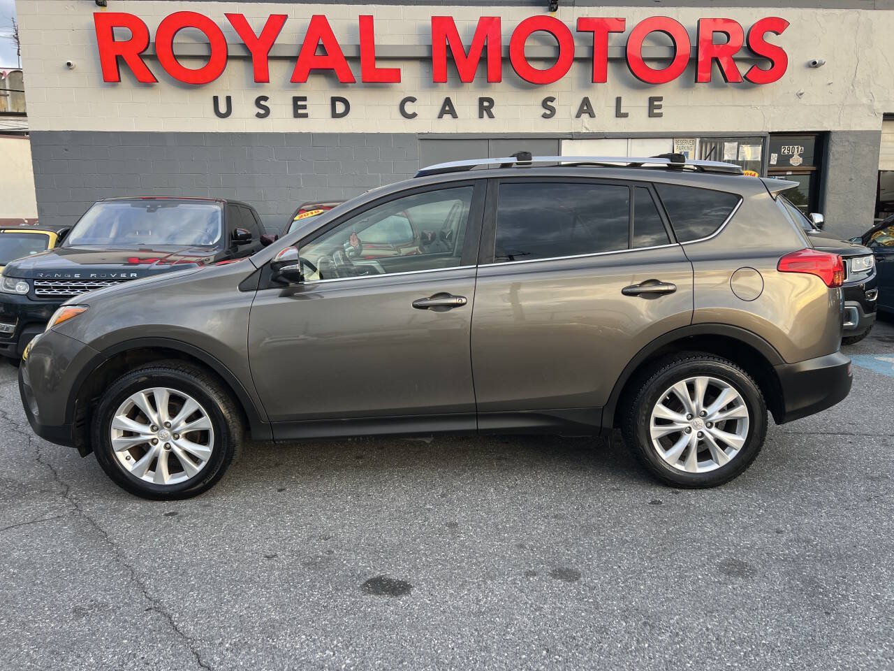 Used 2015 Toyota RAV4 Limited AWD/4WD image 20