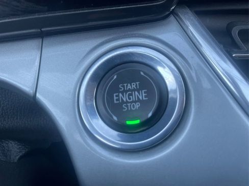 Used 2024 Chevrolet Trax LT w/ Driver Confidence Package FWD image 27