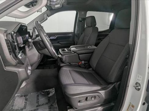 Used 2023 GMC Sierra 1500 SLE AWD/4WD image 16