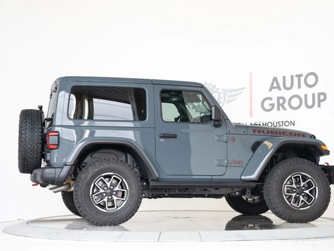 Used 2024 Jeep Wrangler Rubicon image 40