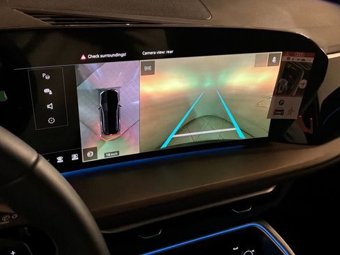 Certified 2025 Audi Q5 Premium w/ Convenience Package image 5