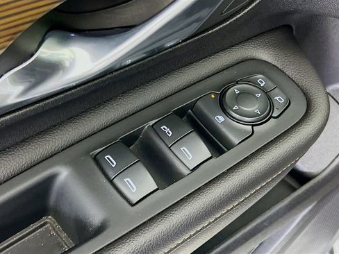 Used 2020 GMC Terrain SLE image 9