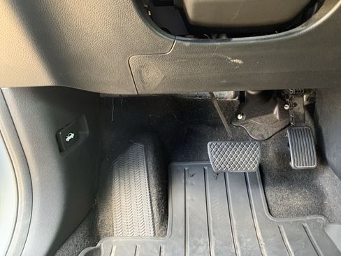 Used 2023 Honda CR-V EX-L image 17