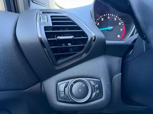 Used 2017 Ford Escape Titanium image 18