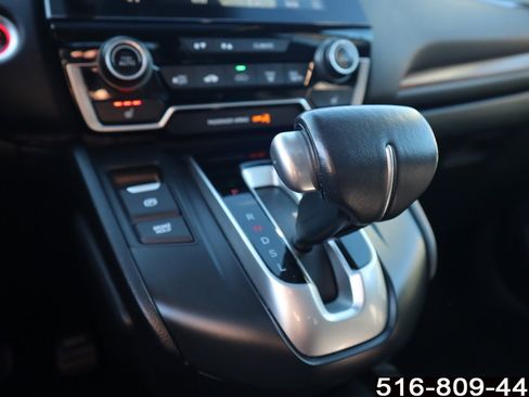 Used 2018 Honda CR-V Touring image 23