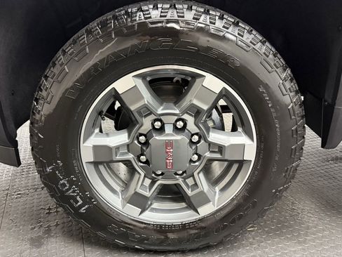 New 2026 GMC Sierra 2500 SLT w/ SLT Premium Package image 10