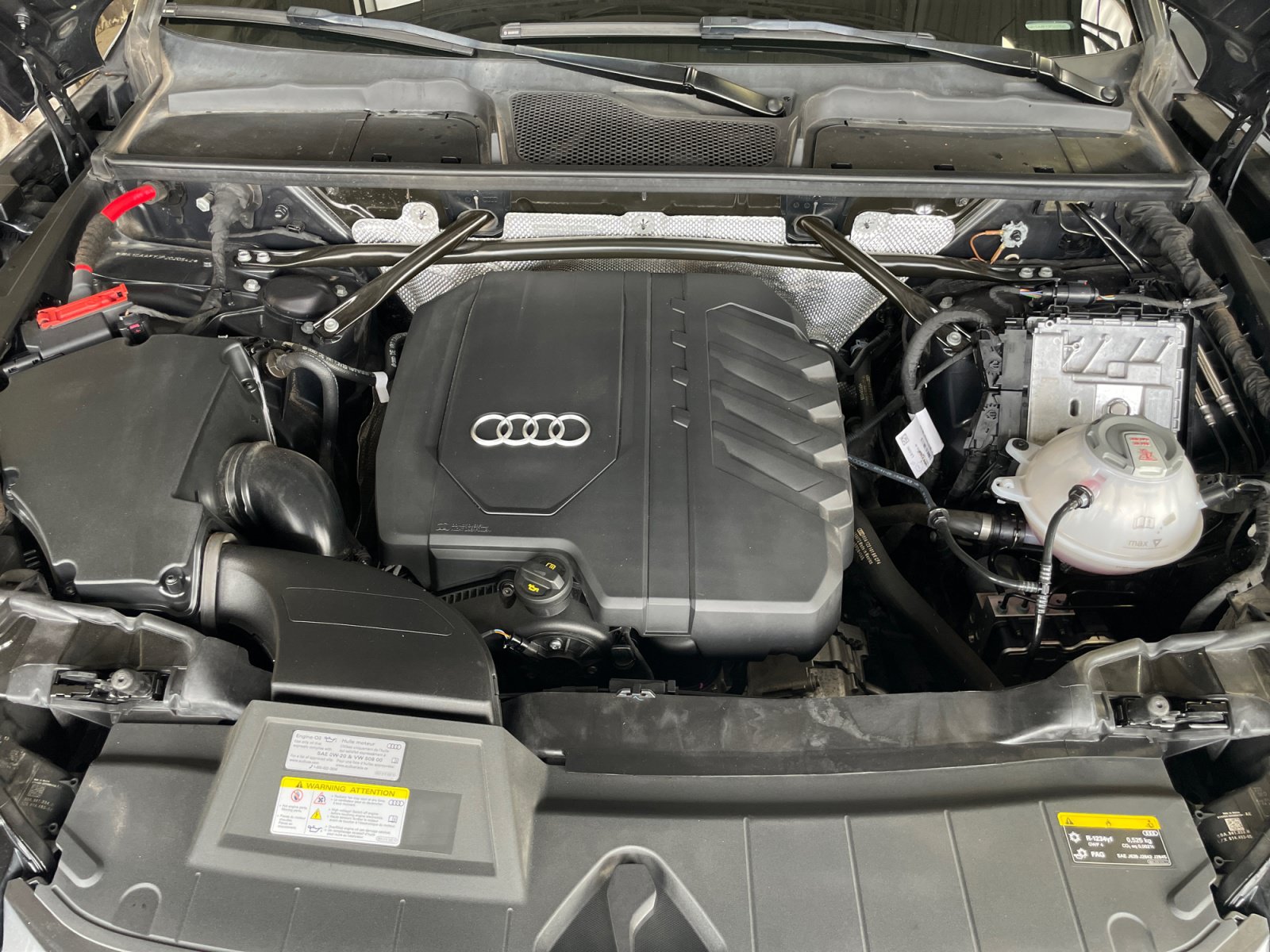 Used 2023 Audi Q5 2.0T Premium w/ Convenience Package AWD/4WD image 32