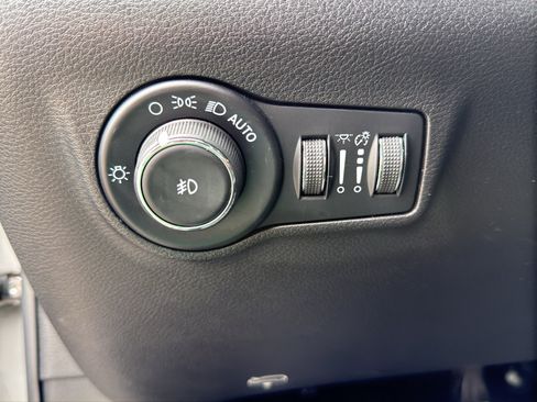Used 2022 Jeep Compass Limited AWD/4WD image 14