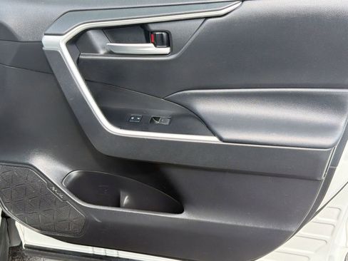 Certified 2023 Toyota RAV4 XLE w/ Convenience Package FWD image 30