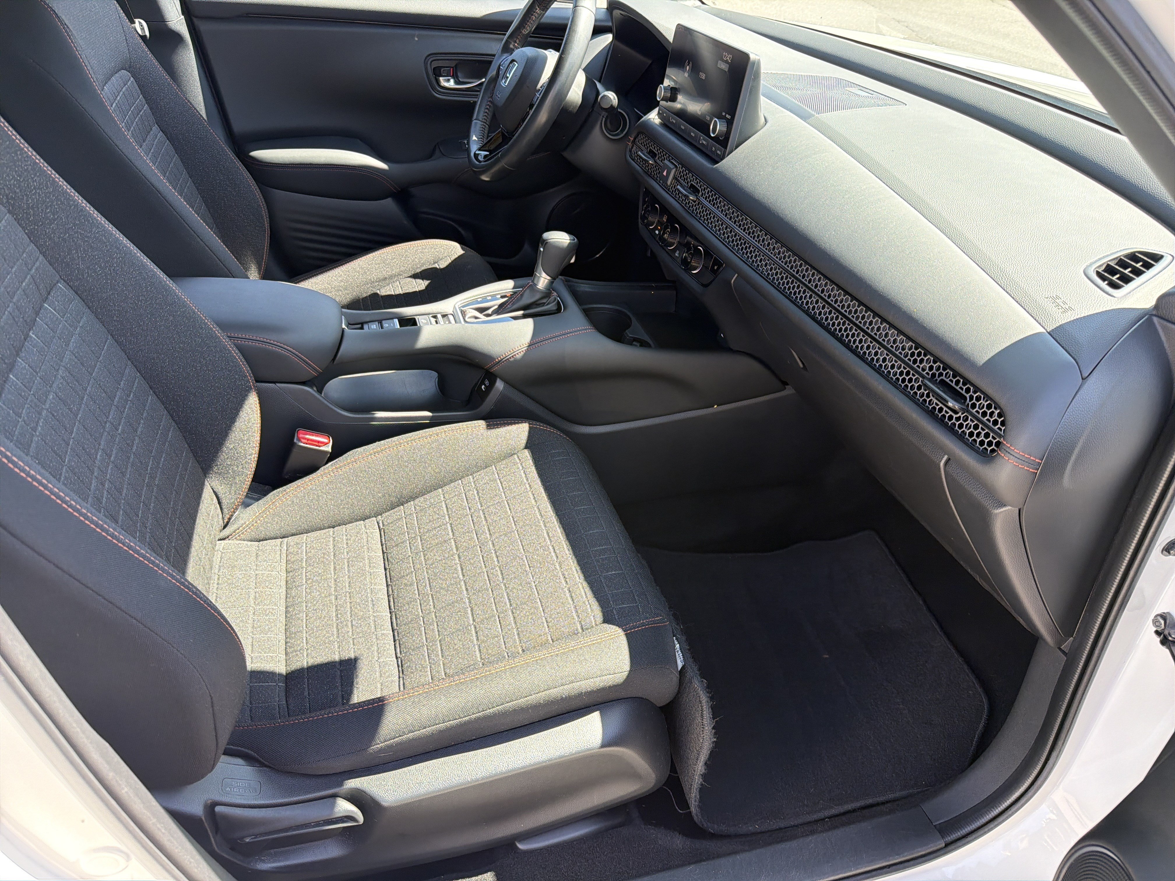 Used 2024 Honda HR-V Sport image 22