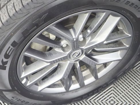 Used 2023 Nissan Rogue S image 56