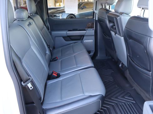 Used 2021 Ford F150 Lariat w/ Equipment Group 501A Mid image 33