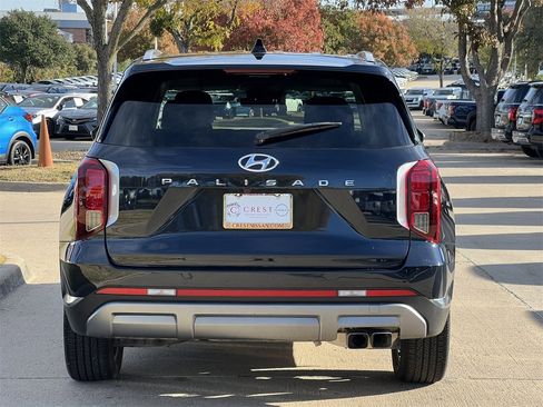 Used 2024 Hyundai Palisade Limited image 5