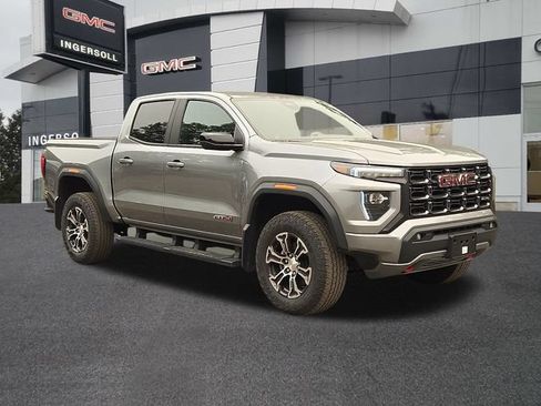 Used 2023 GMC Canyon AT4 AWD/4WD image 32