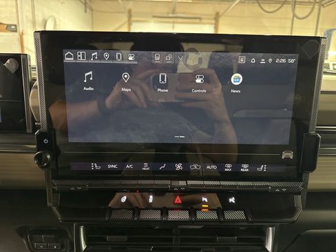 New 2026 GMC Hummer EV 2X image 27