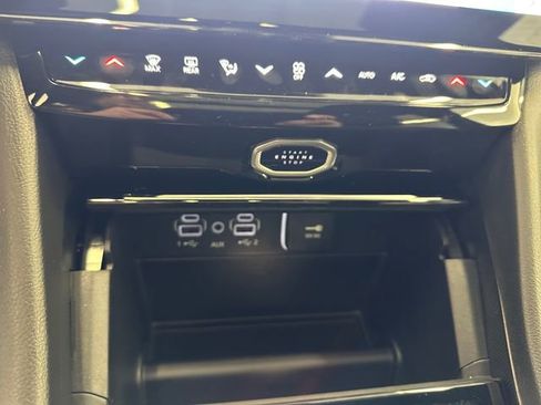 New 2026 Jeep Grand Cherokee L Limited w/ Limited Altitude Package image 18