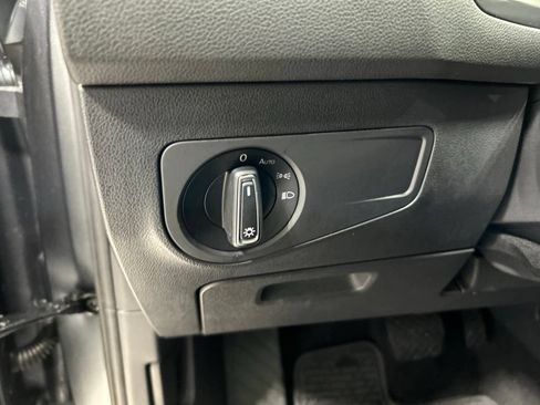 Used 2018 Volkswagen Tiguan S FWD image 14
