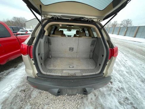 Used 2010 Chevrolet Traverse LT w/ Personal Connectivity Package image 23