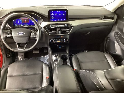 Used 2022 Ford Escape SEL w/ Technology Package AWD/4WD image 32