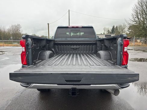 Used 2020 Chevrolet Silverado 3500 LTZ w/ LTZ Convenience Package image 9