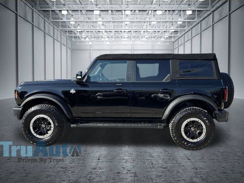 Used 2023 Ford Bronco Outer Banks w/ Sasquatch Package AWD/4WD image 4