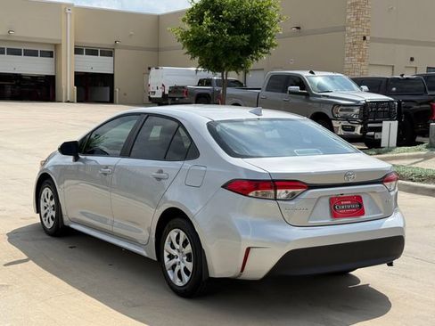 Used 2026 Toyota Corolla LE image 7