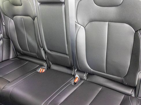 New 2025 Jeep Grand Cherokee Limited w/ Luxury Tech Group II image 28