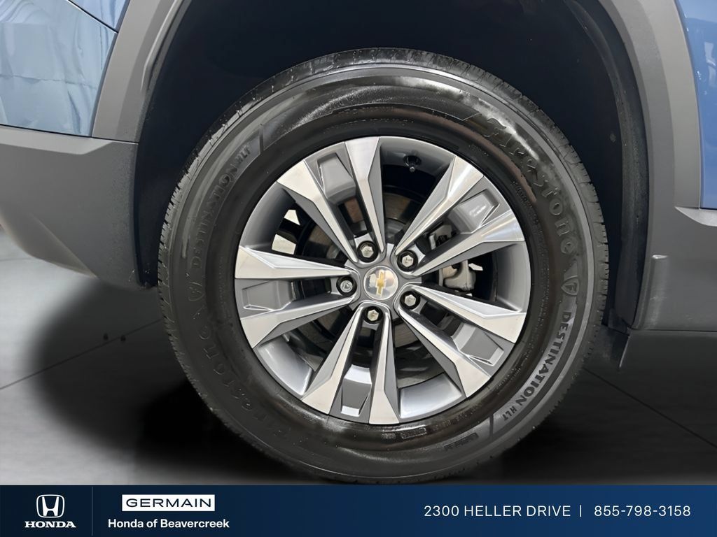 Used 2025 Chevrolet Equinox LT w/ Safety and Technology Package FWD image 27