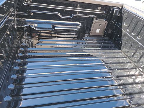 New 2025 Ford Maverick XLT w/ XLT Luxury Package image 14