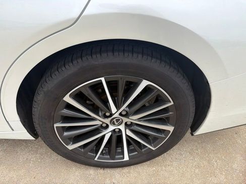 Used 2022 Lexus ES 350 w/ Premium Package FWD image 6