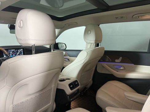 Used 2022 Mercedes-Benz GLS 450 4MATIC image 23