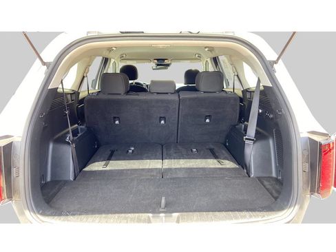 Used 2023 Kia Sorento LX AWD/4WD image 19