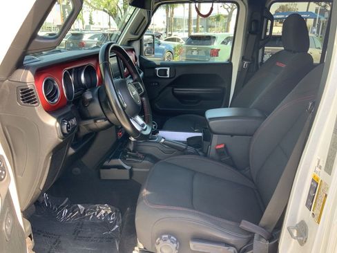 Certified 2020 Jeep Gladiator Rubicon w/ Dual Top Group image 15