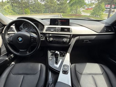 Used 2016 BMW 320i Sedan RWD image 23