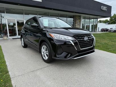 Used 2025 Nissan Kicks Play S