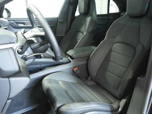 New 2026 Porsche Macan 4 Electric image 5