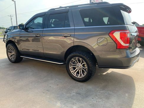 Used 2020 Ford Expedition XLT w/ Equipment Group 202A RWD image 4
