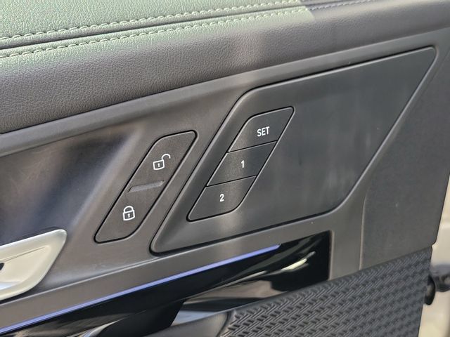 Used 2025 BMW X1 xDrive28i AWD/4WD image 21