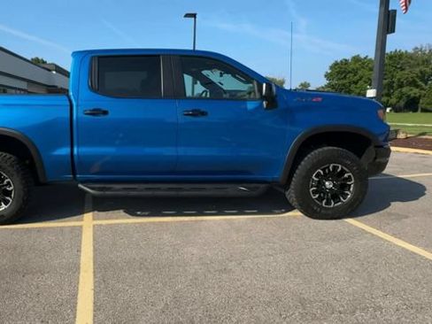 Used 2022 Chevrolet Silverado 1500 ZR2 w/ Technology Package AWD/4WD image 9