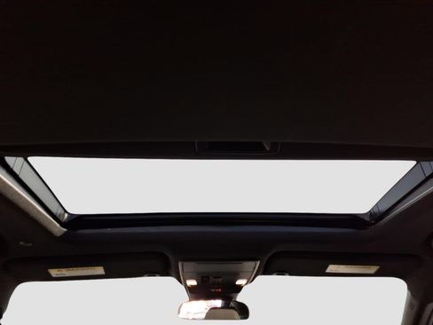 Used 2025 Honda Accord Sport image 10