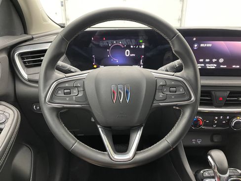 Used 2024 Buick Encore GX Preferred FWD image 17